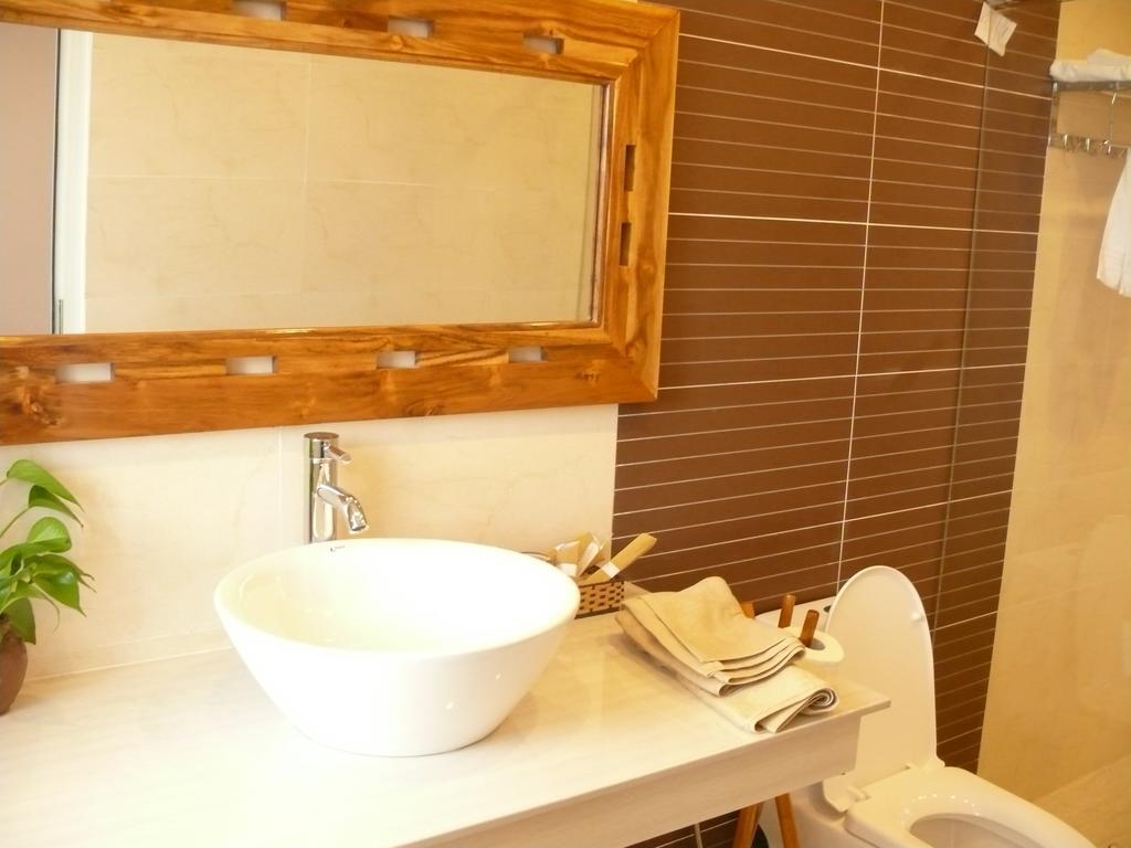 เร็กซ์ โฮเต็ล แอนด์ อพาร์ตเมนต์ Hotel ญาจาง ภายนอก รูปภาพ