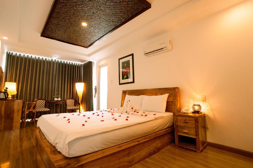 เร็กซ์ โฮเต็ล แอนด์ อพาร์ตเมนต์ Hotel ญาจาง ภายนอก รูปภาพ