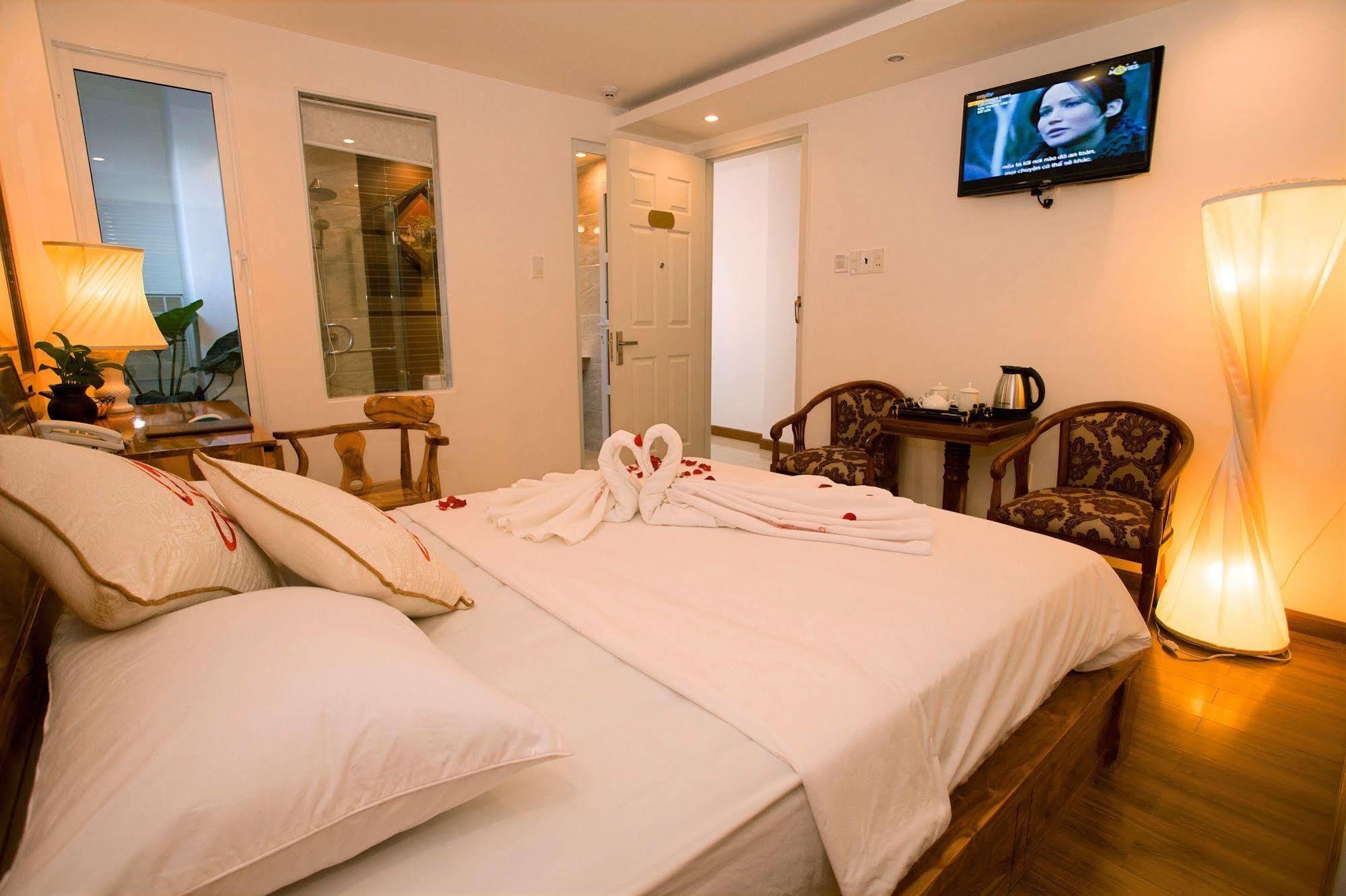 เร็กซ์ โฮเต็ล แอนด์ อพาร์ตเมนต์ Hotel ญาจาง ภายนอก รูปภาพ